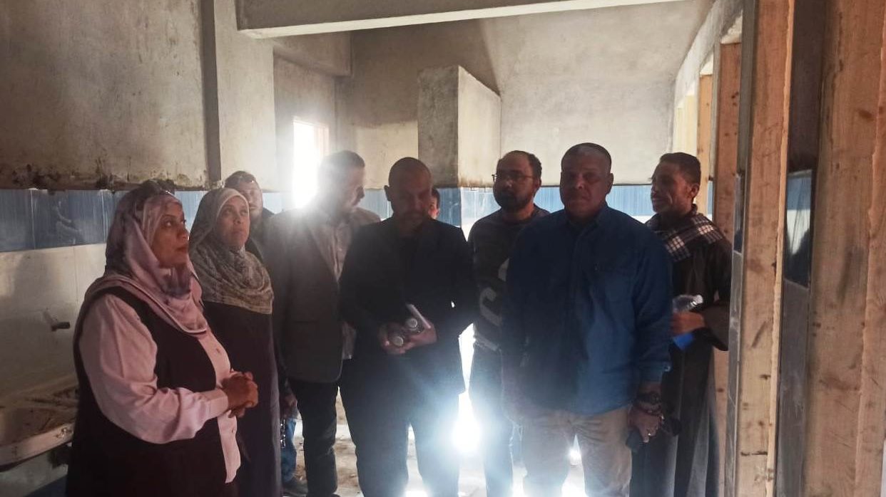 جولة نائب محافظ أسوان