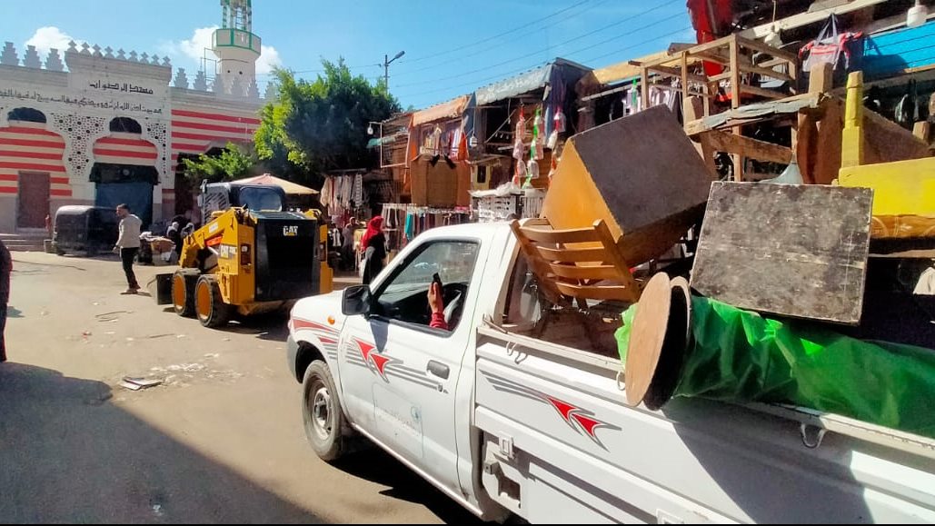 رفع الإشغالات بالبحيرة