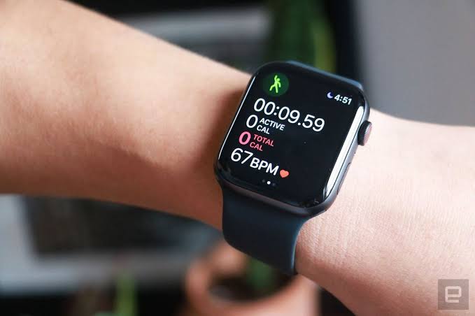 تنافس  Apple Watch .. أفضل ساعات ذكية في الأسواق باسعار مش ه