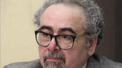 علاء عبد الهادي