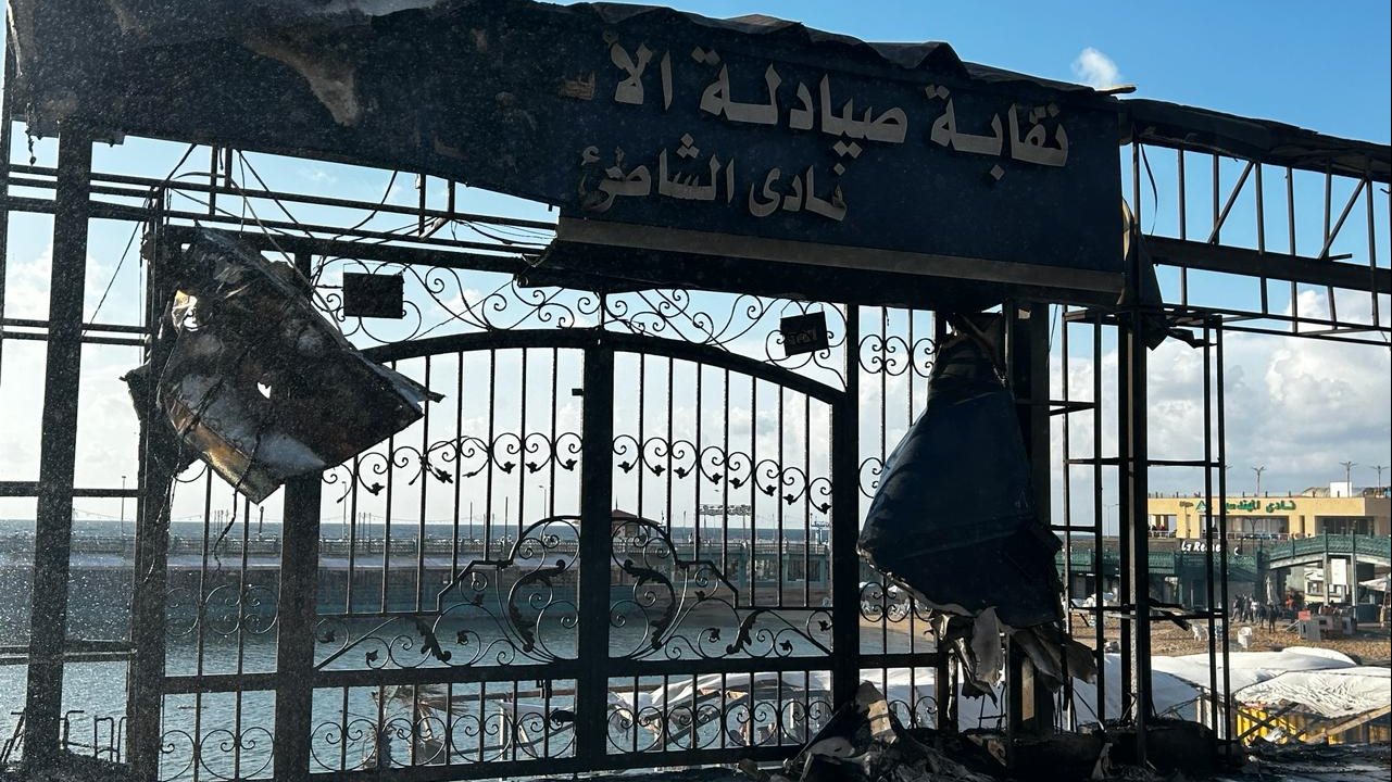 حريق نادي الصيادلة بالإسكندرية