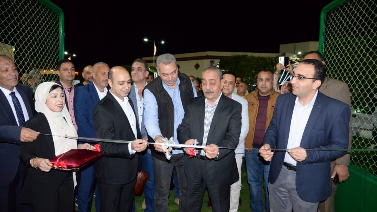 الافتتاح 