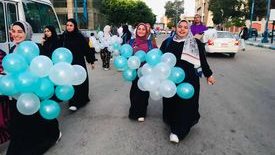 حياه كريمة تشارك الاهالى العيد 