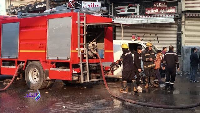 السيطرة على حريق شب بمقهي 