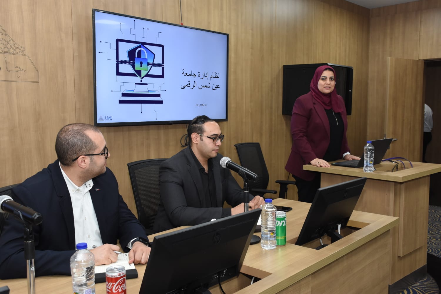 جانب من اللقاء 