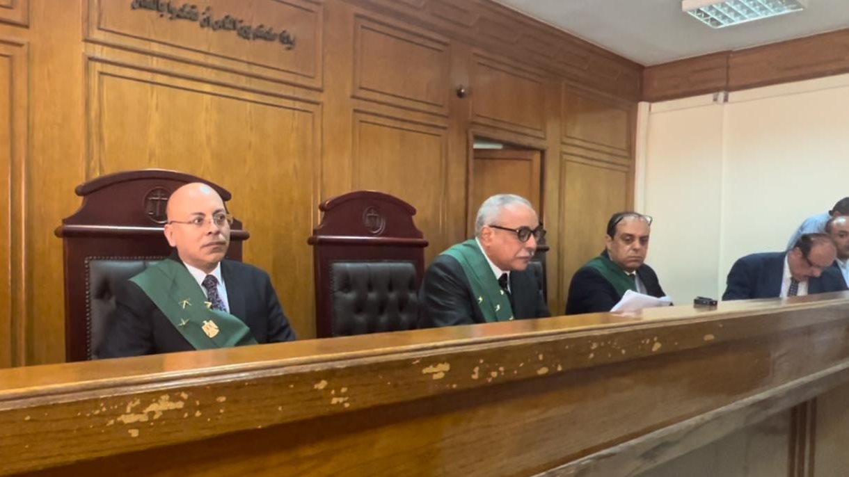 هيئة المحكمة برئاسة المستشار ياسر الأحمداوي هيئة المحكمة برئاسة المستشار ياسر الأحمداوي