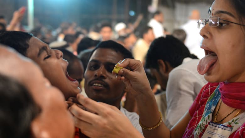 ابتلاع الأسماك 