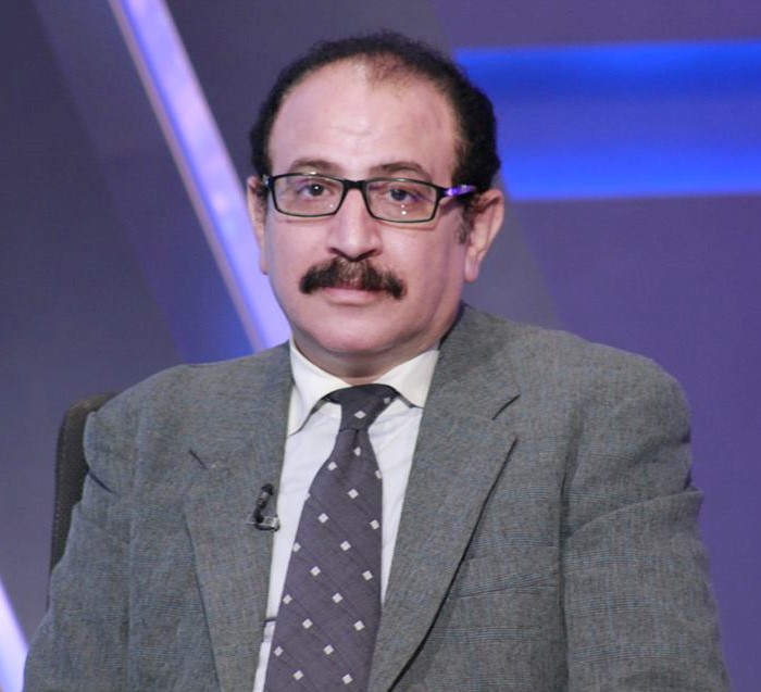 الدكتور طار قفهمي أستاذ العلوم السياسية