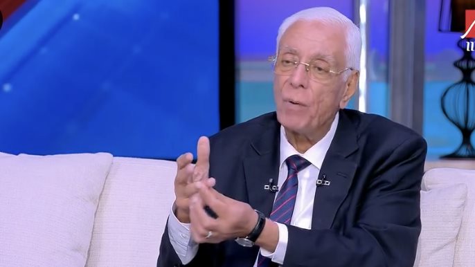 حسام موافي: اللي عنده أم وأب عايشين لازم يحمد ربنا