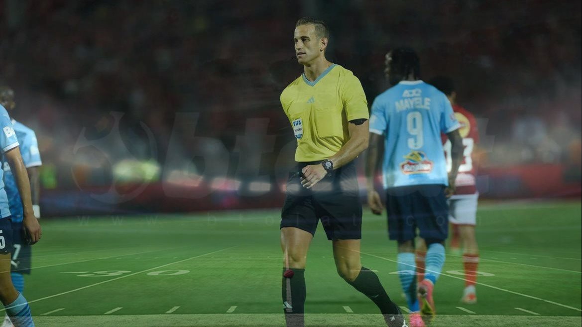 الحكم الاسباني في مباراة الاهلي وبيراميدز