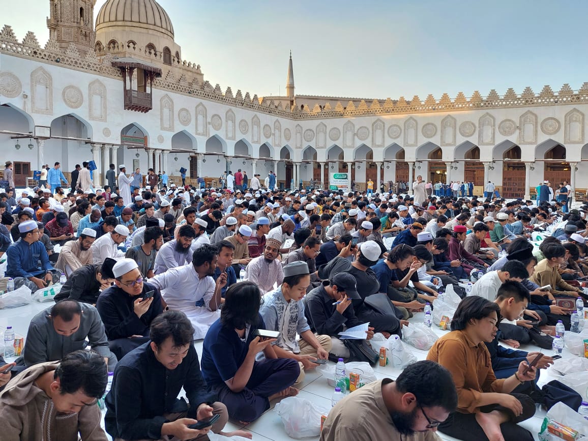 الإفطار الجماعي في الجامع الأزهر