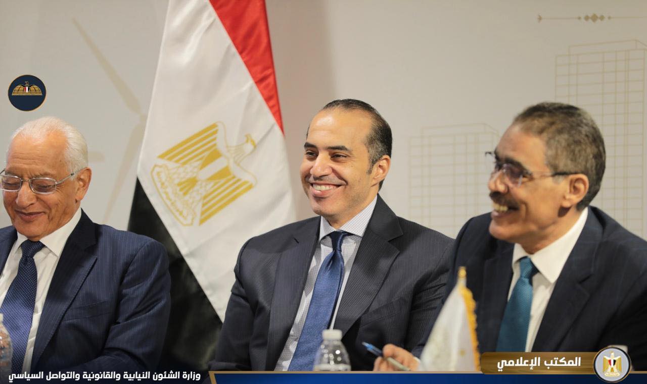 المستشار محمود فوزي وزير الشئون النيابية 