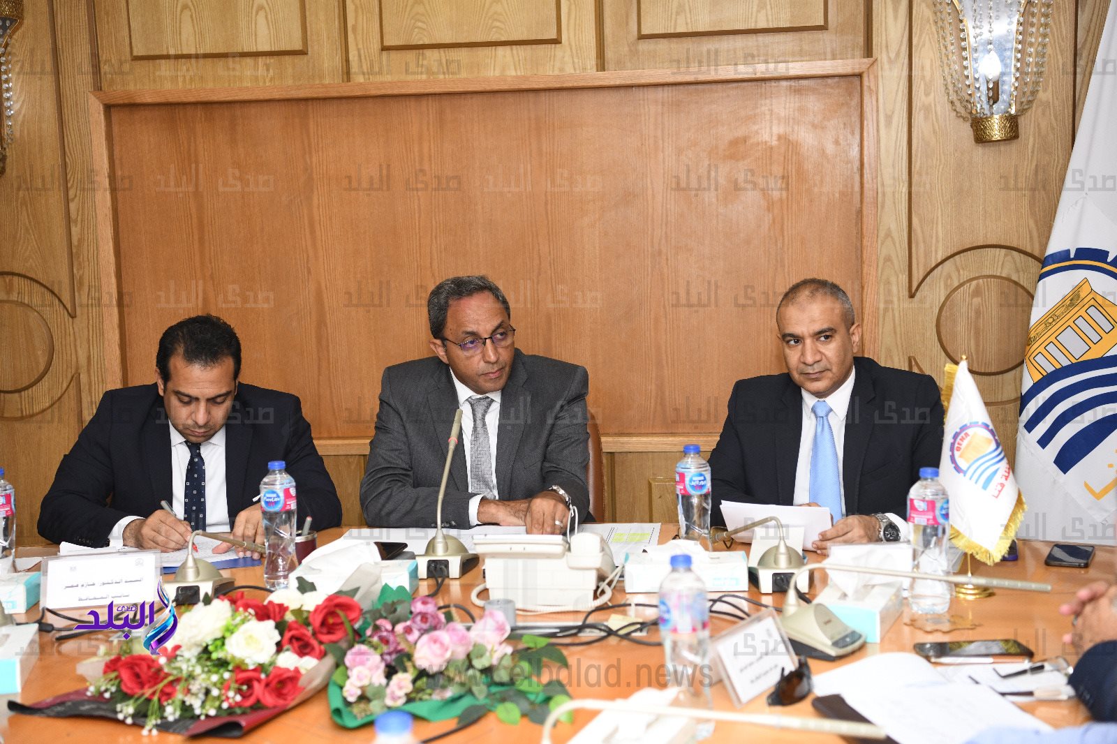 اجتماع محافظ قنا (2)