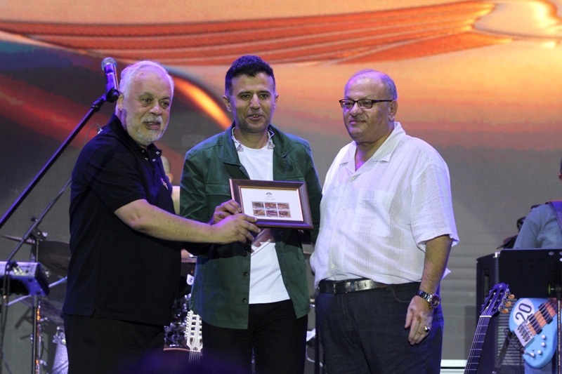 843259c5-c5a2-487d-8c58-a922ede88053