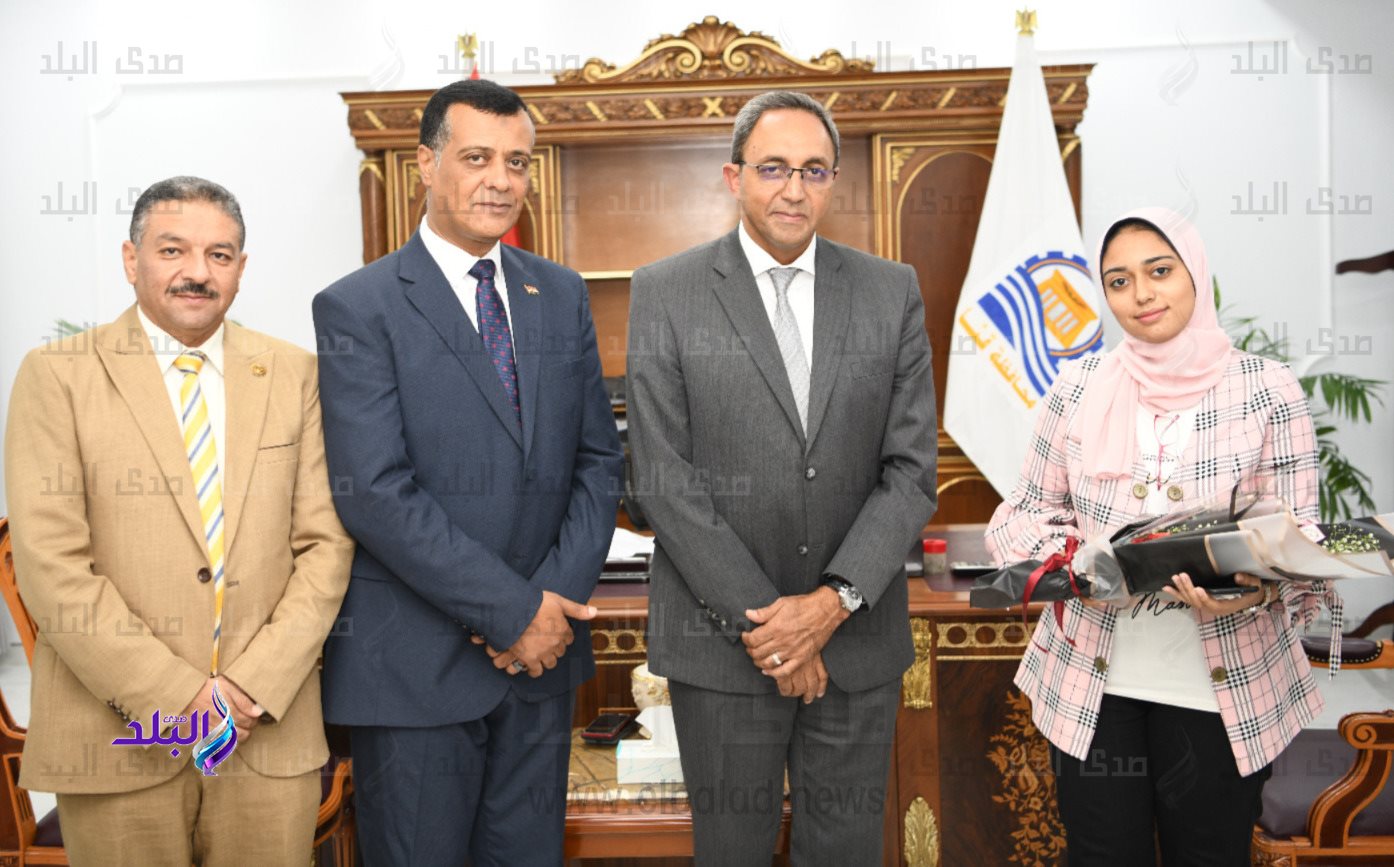 أوائل الثانوية العامة بقنا (2)