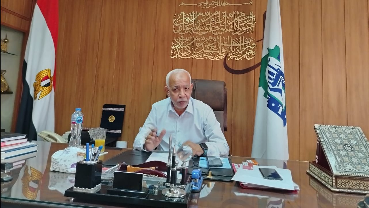 عبد المنعم الجمل رئيس الاتحاد العام لنقابات عمال مصر 