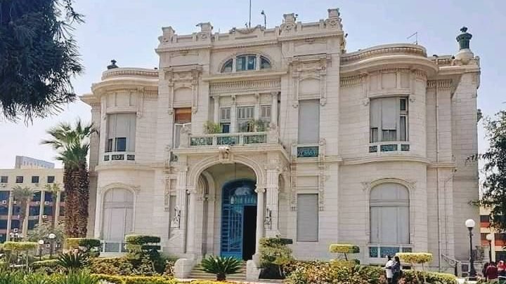 جامعة عين شمس 