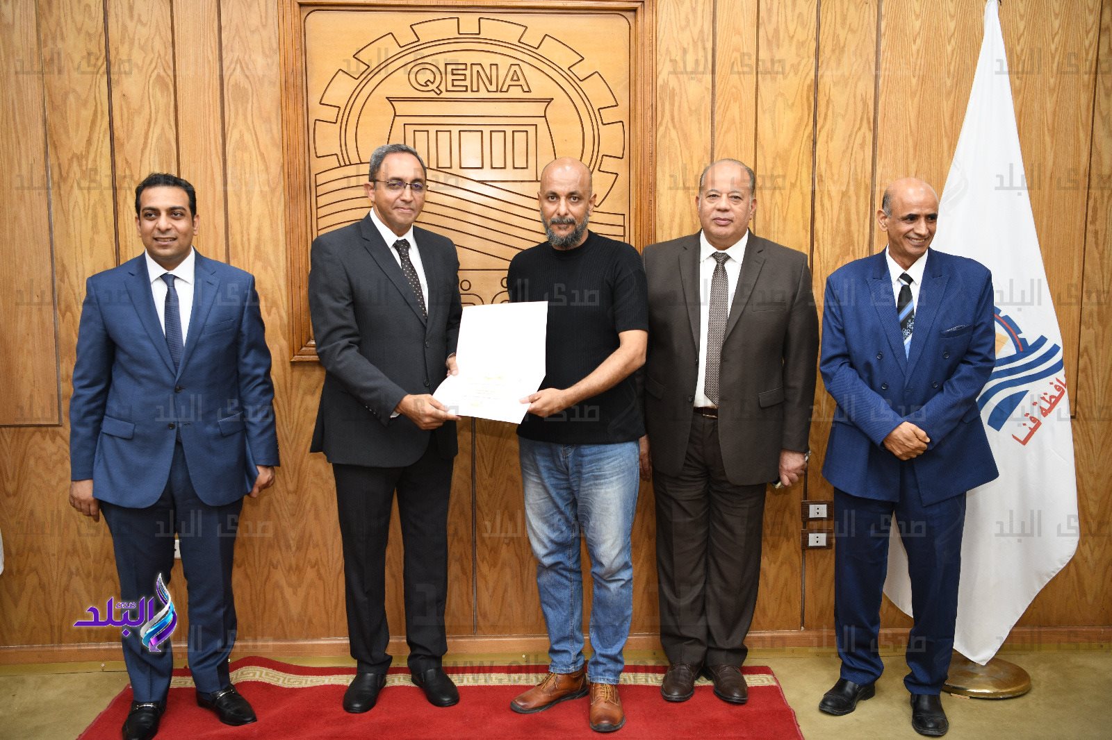 المكرمين0111