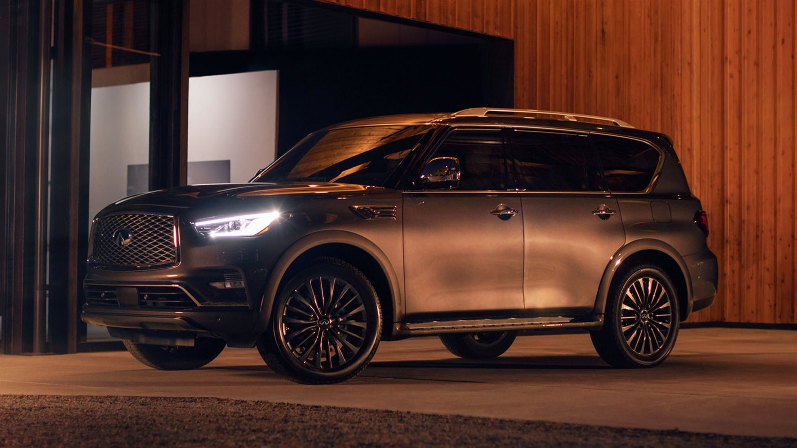 انفينيتي QX80 موديل 2024