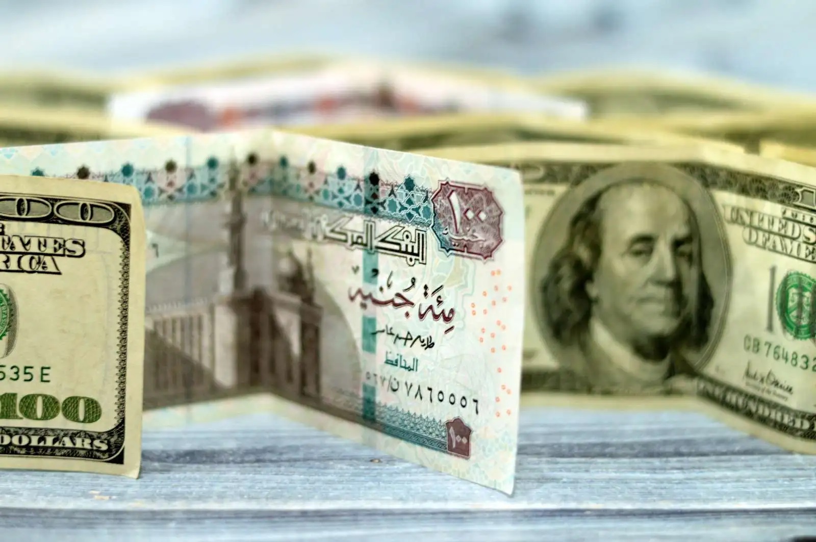 سعر الدولار اليوم الاثنين