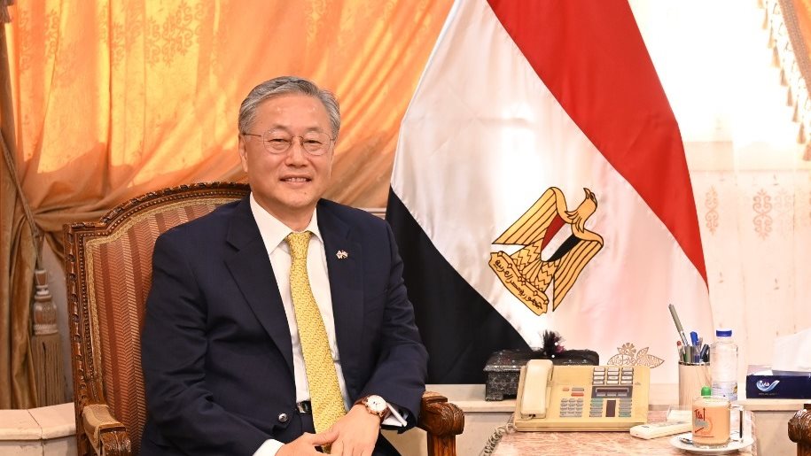 سفير كوريا الجنوبية في مصر كيم يونج هيون