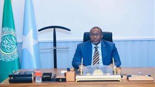 السفير علي عبدي أوراي