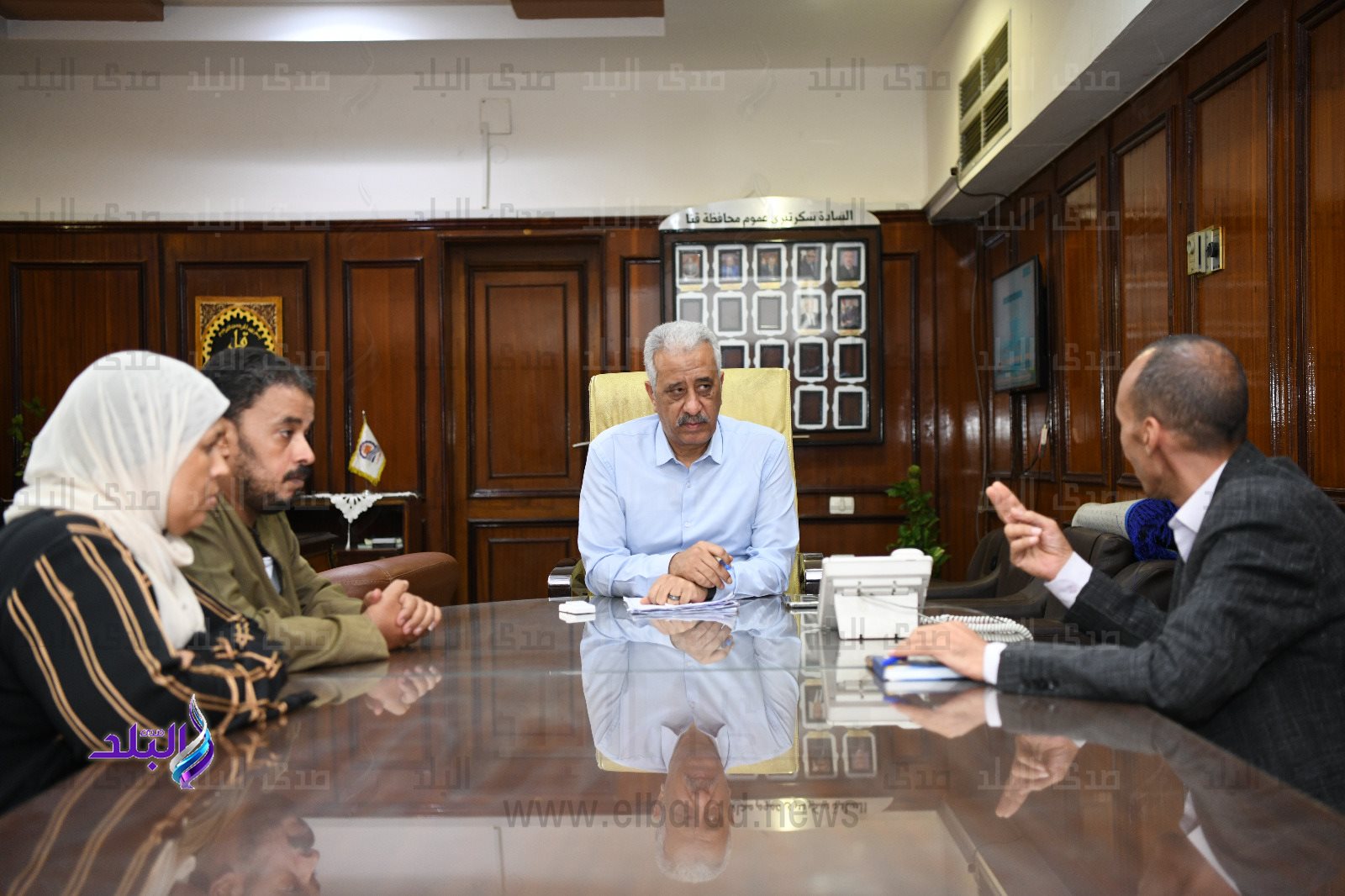 اجتماع المحافظ (2)