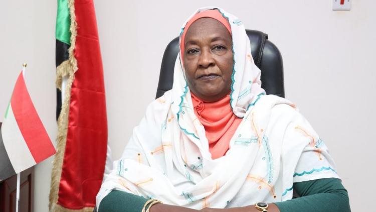 وزيرة الشباب والرياضة السودانية هزار عبد الرسول