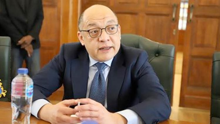 سفير الفلبين لدي مصر عز الدين تاجو