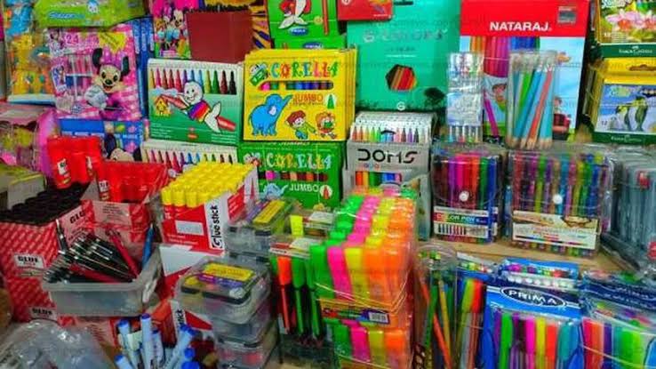 شراء الادوات الدراسية