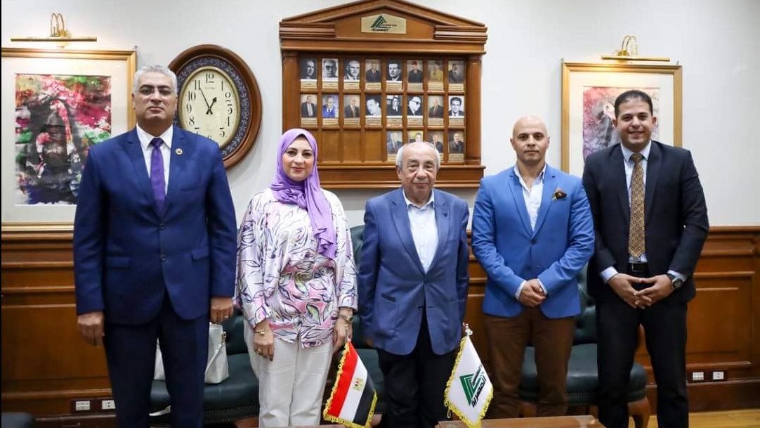 من لقاء وفد المجلس الوطني للشباب ونقيب المهندسين 