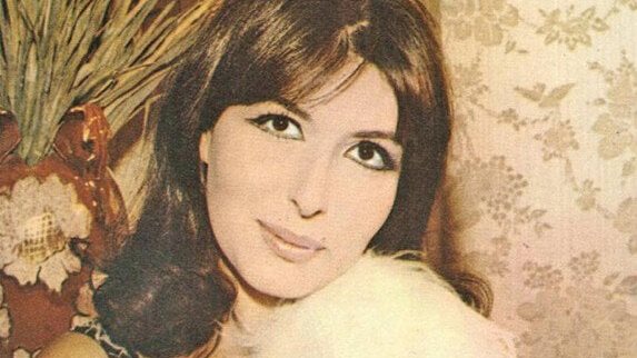  الفنانة ماجدة الخطيب