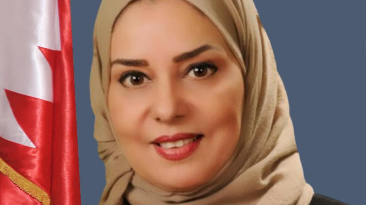 السفيرة فوزية بنت عبد الله زينل