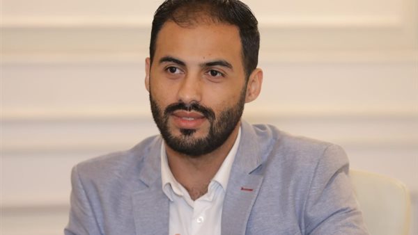 الدكتور جهاد أبولحية، أستاذ القانون والنظم السياسية الفلسطيني