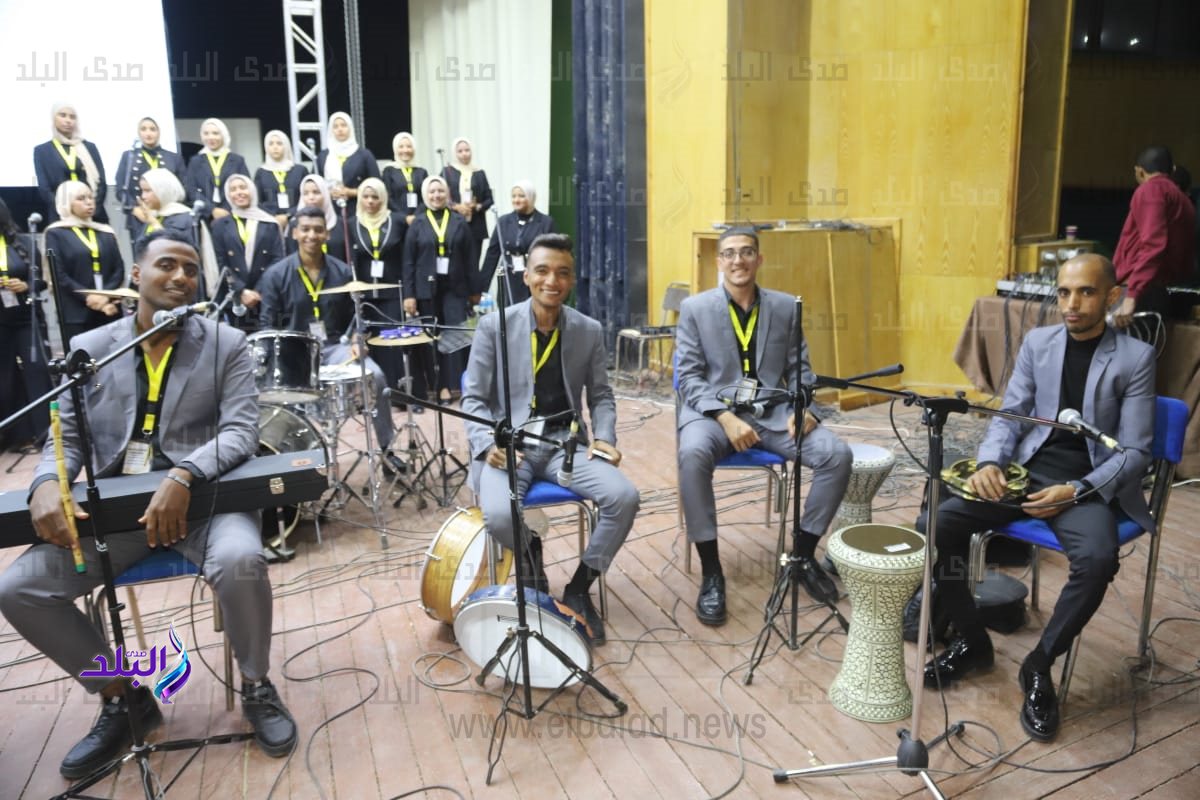 الملتقى الفنى (3)