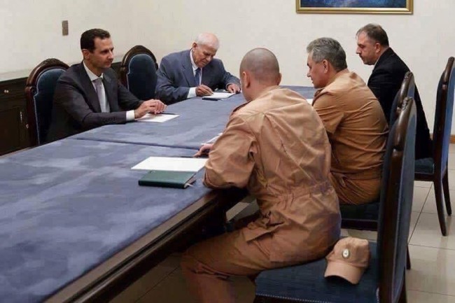  الأسد يبحث التعاون العسكري مع وزير الدفاع الروسي 