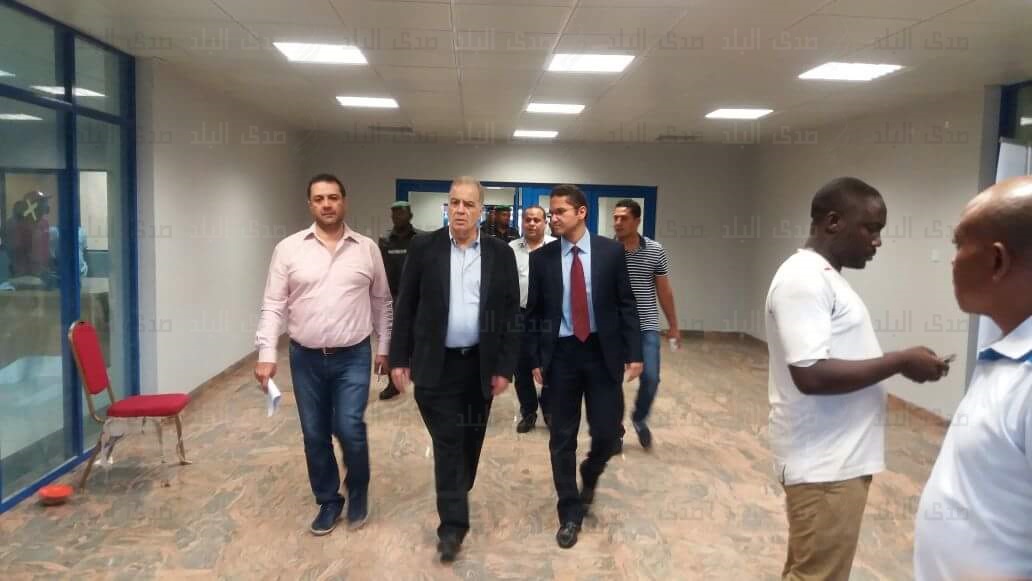 هانى زادة فى ملعب المباراة 