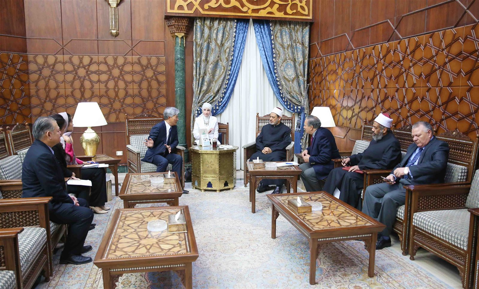 الإمام الأكبر الدكتور أحمد الطيب الإمام الأكبر الدكتور أحمد الطيب