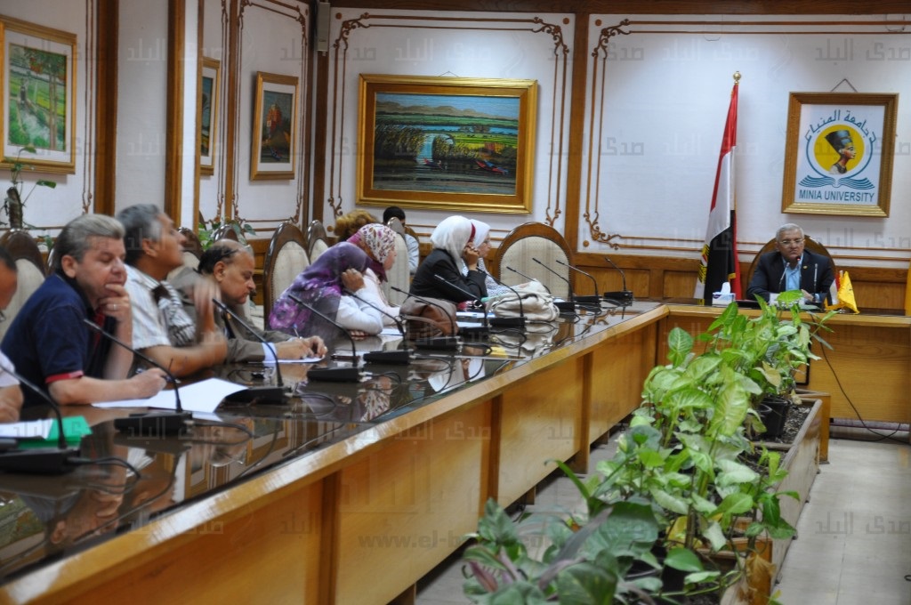 الدكتور جمال الدين علي أبو المجد رئيس جامعة المنيا الدكتور جمال الدين علي أبو المجد رئيس جامعة المنيا