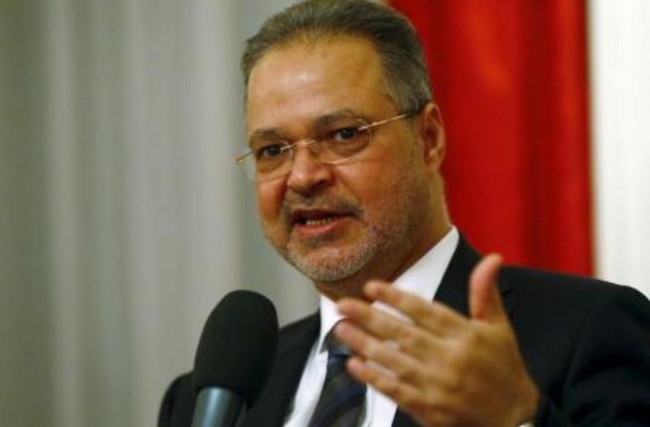 رئيس الوفد الحكومي اليمني لمشاورات السلام بالكويت عبد الملك 