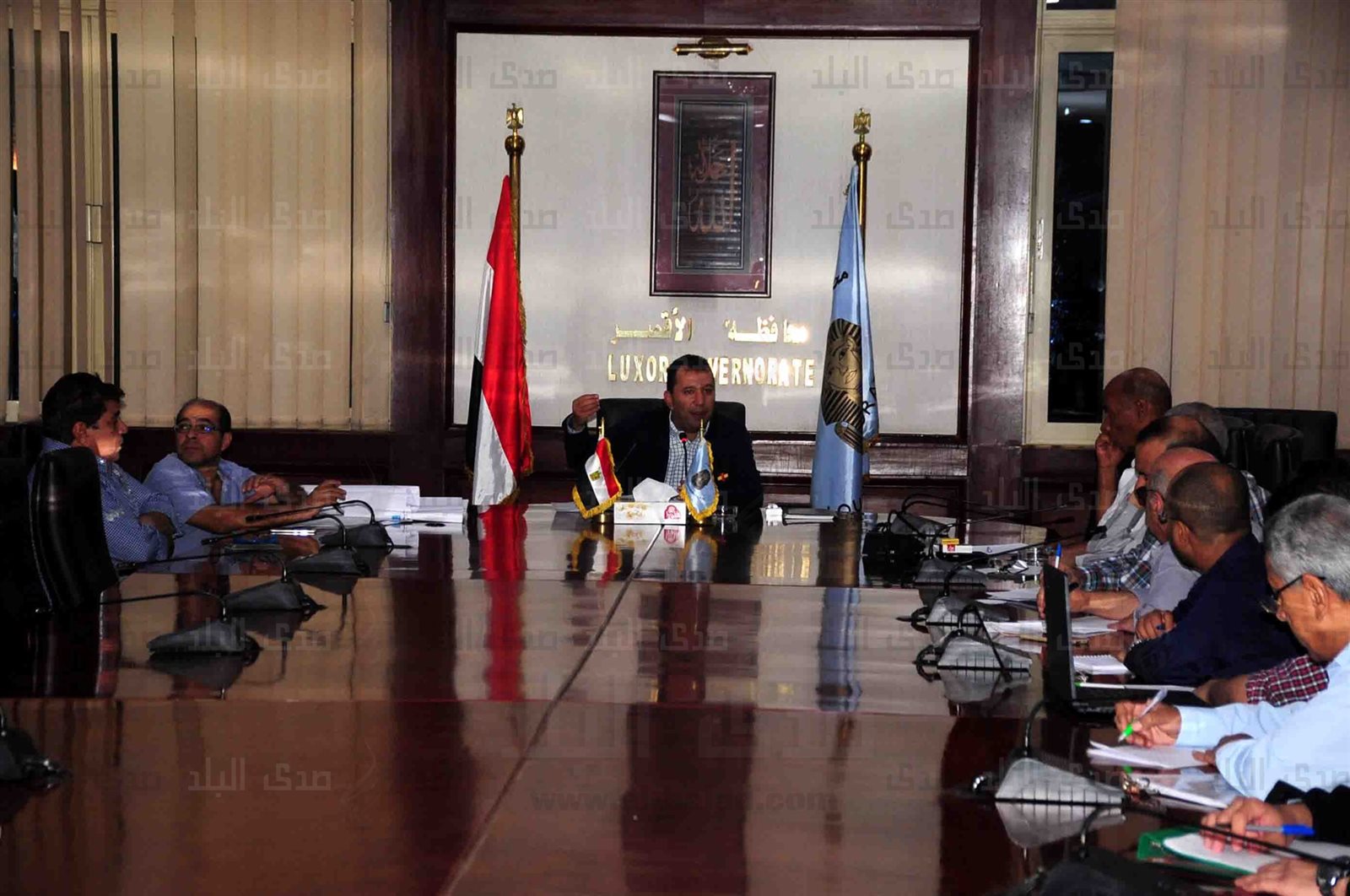 محافظ الاقصر يناقش سبل استقبال الموسم السياحى الجديد