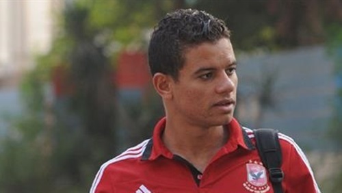 سعد سمير مدافع الفريق الأول لكرة القدم بالاهلى