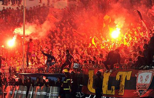 زايدت أعداد جماهير الأهلى