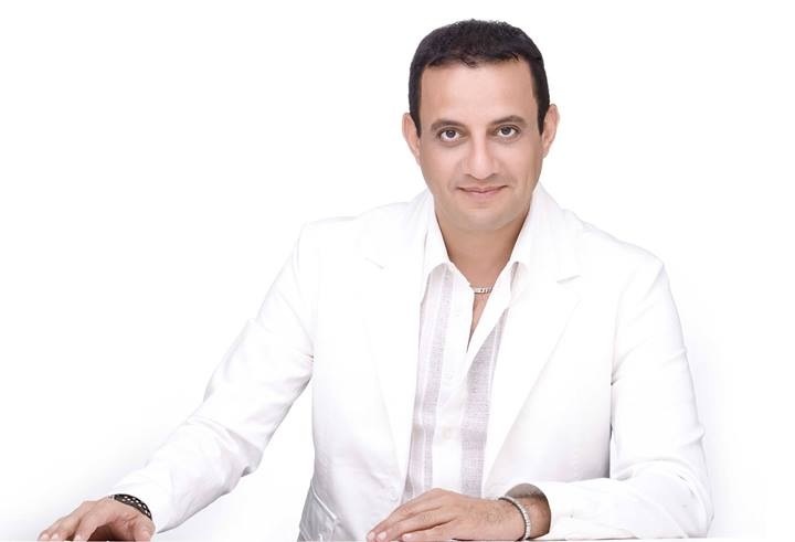 الإعلامي طارق علام الإعلامي طارق علام