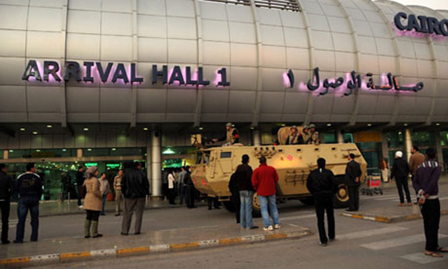 مطار القاهرة