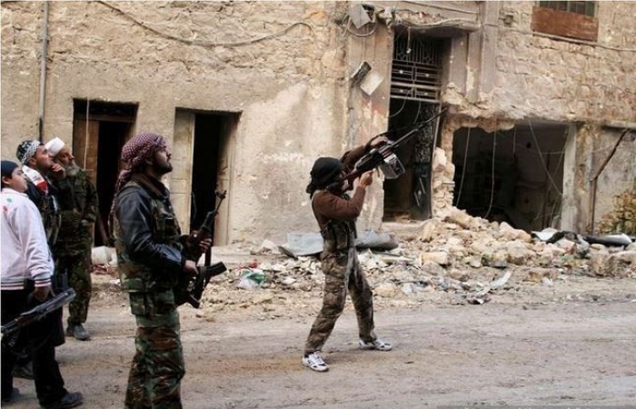 مقتل وإصابة ثلاثة بقذائف صاروخية في حلب مقتل وإصابة ثلاثة بقذائف صاروخية في حلب