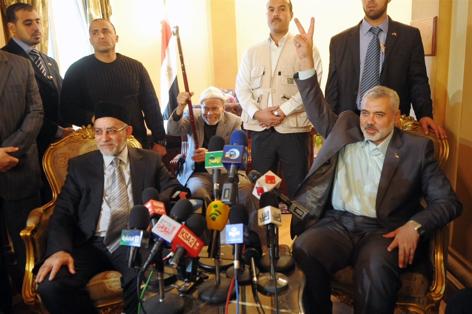 خالد مشعل و محمد بديع خالد مشعل و محمد بديع
