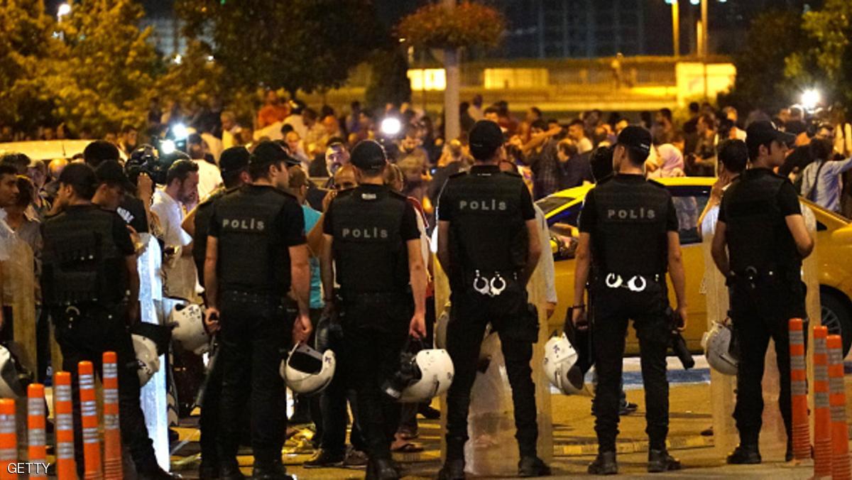 انفجار ضخم بمطار أسطنبول انفجار ضخم بمطار أسطنبول