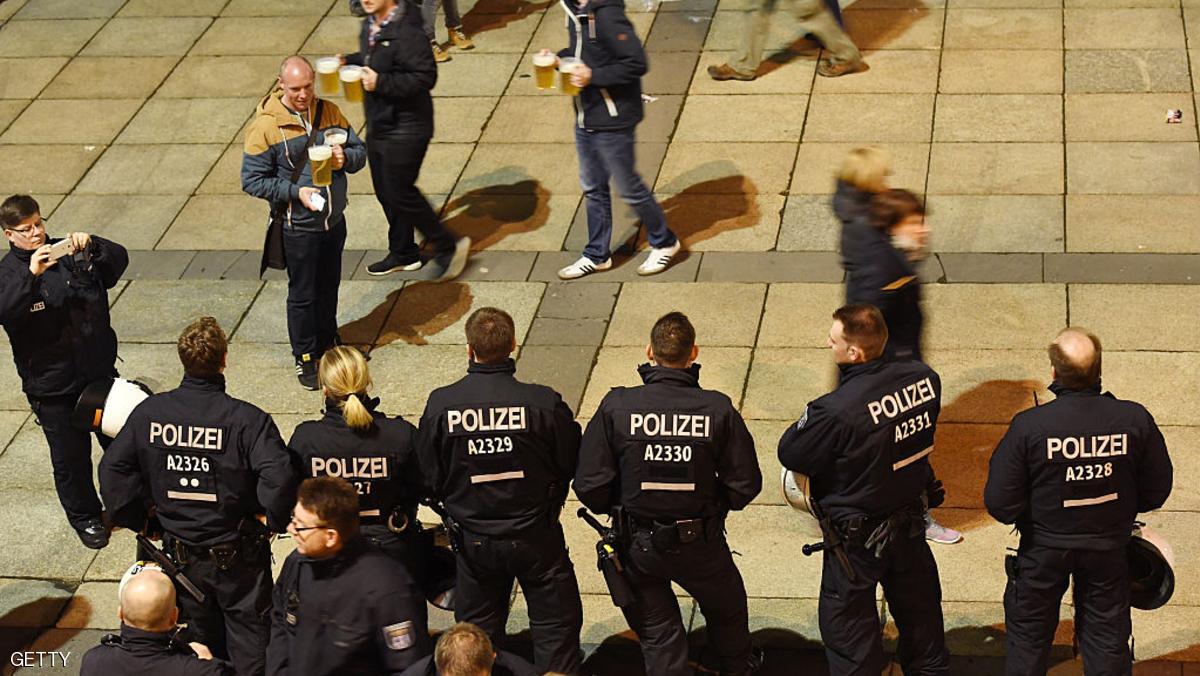 لاجئ سوري يتحول إلى بطل قومي 