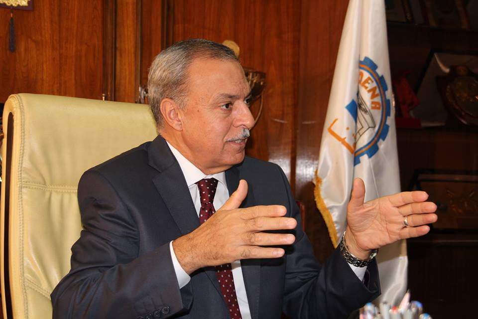 عبد الحميد الهجان محافظ قنا 